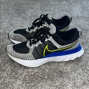 Nike React Infinity Flyknit Sneakers